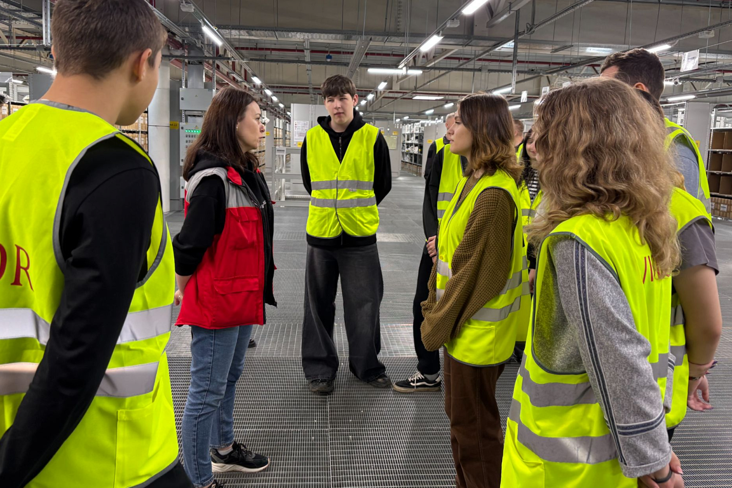 Будущие логисты — у нас на складе!