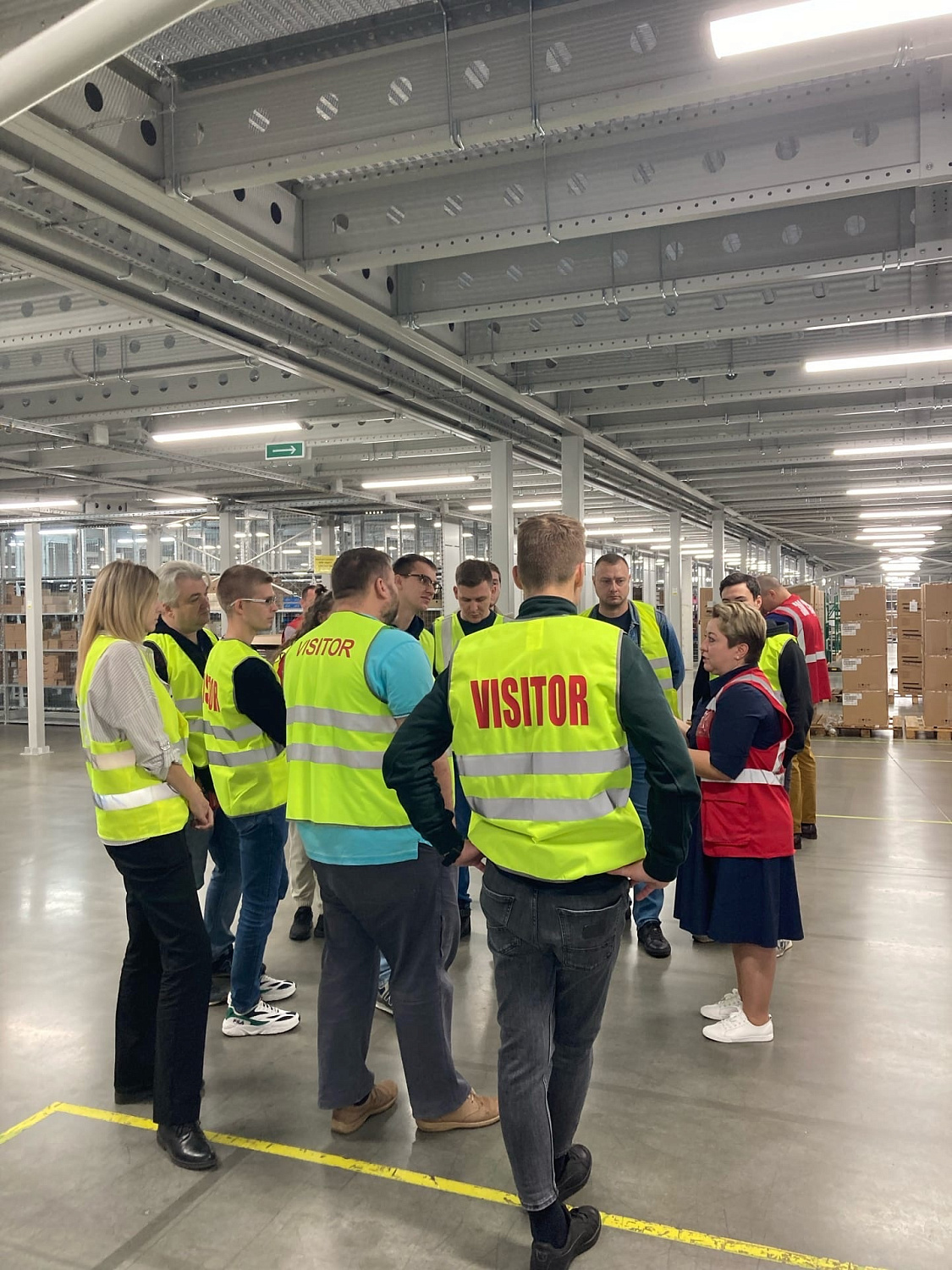 Новая экскурсия по фулфилмент-центру СДТ